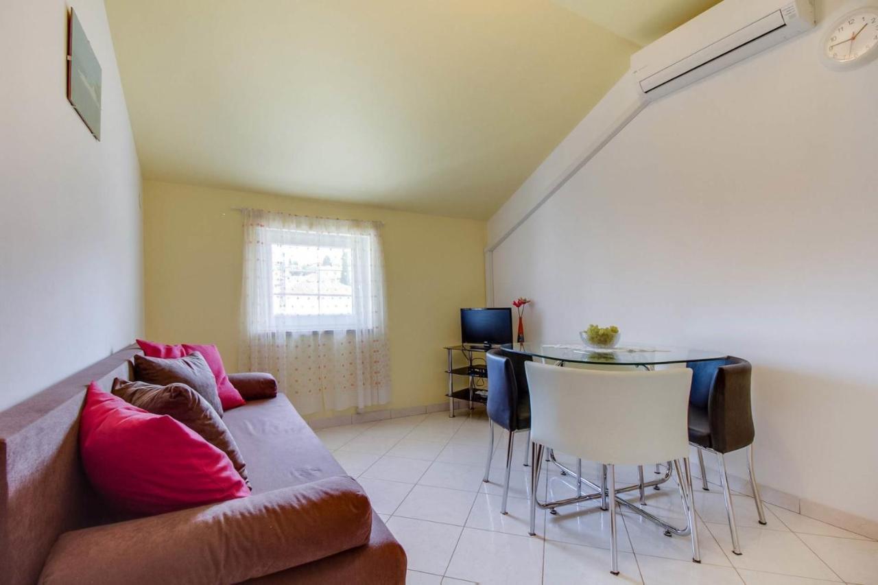 Apartment Jasna マリ・ロシニュ エクステリア 写真